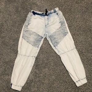 Im selling this for $10